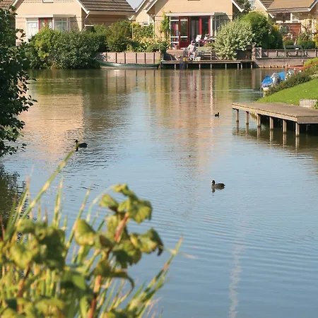 Holiday home Beautiful House With Jetty Near Ijsselmeer *